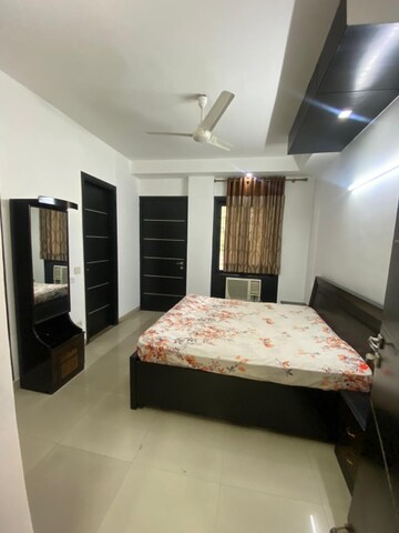 Master Bedroom in 3 BHK Builder Floor at East Of Kailash – for Rent