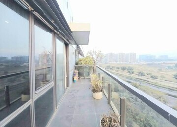 4 BHK Penthouse For Rent in Krisumi Waterfall Residences, Sector 36a