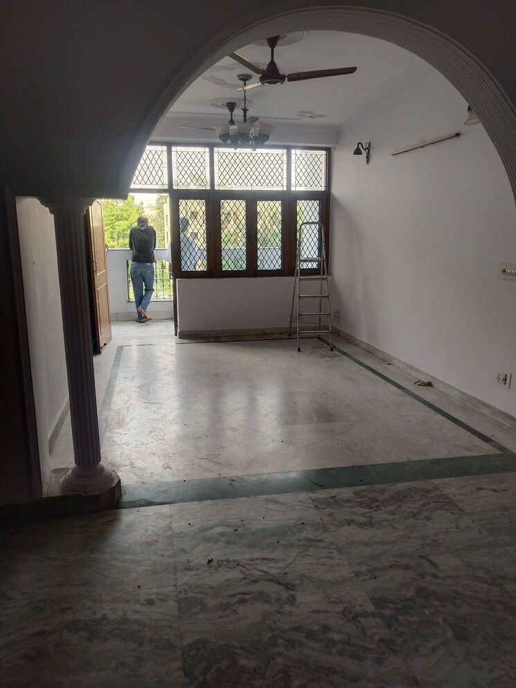 Room, rwa-apartments-sector-41 2 Bedroom 750 Sq.Ft. Builder Floor In Sector 41 Noida 9467033