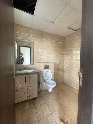 Bathroom in 3 BHK Builder Floor at BPTP Amstoria, Sector 102 – for Rent