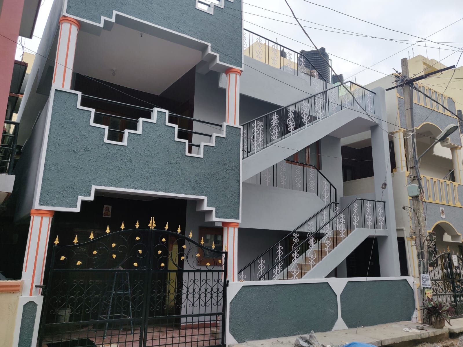 4 BHK + Pooja Room Independent House For Sale in 2 Floor House
