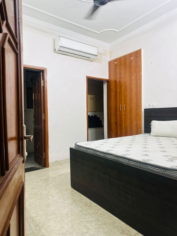 Bedroom, unitech-uniworld-gardens-2 2 Bedroom 1265 Sq.Ft. Apartment In Sector 47 Gurgaon 9467064