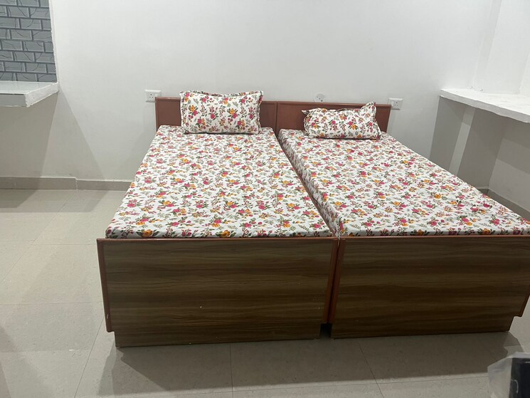 Bedroom, eco-city-noida 2 Bedroom 1050 Sq.Ft. Builder Floor In Sector 75 Noida 9467070