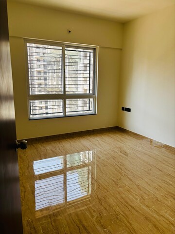 Room in 2 BHK Apartment at VTP Beaumonde, Kharadi – for Rent