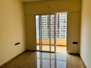 Room in 2 BHK Apartment at VTP Beaumonde, Kharadi – for Rent