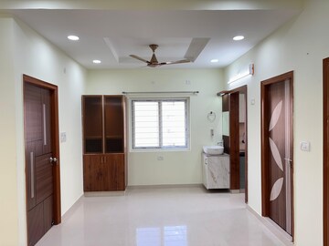 Bedroom in 2 BHK Builder Floor at Kondapur – for Rent