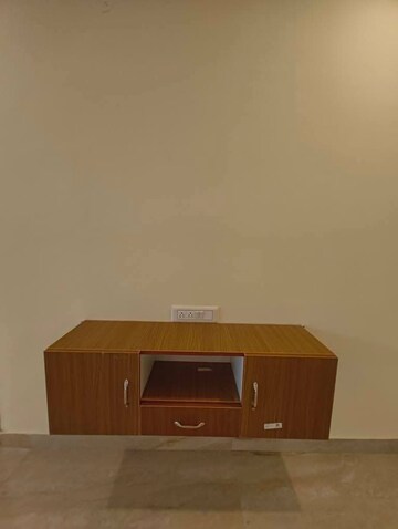 Furnished Amenities in 2 BHK Builder Floor at SV Towers Koramangala, Koramangala – for Rent