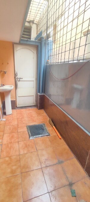 Furnished Amenities in 2 BHK Builder Floor at Btm Layout Stage 2 – for Rent