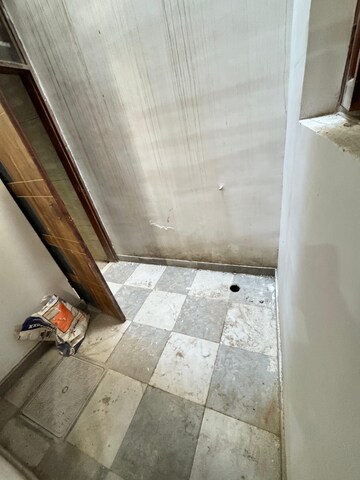 Furnished Amenities in 2 BHK Builder Floor at Sector 127 – for Sale