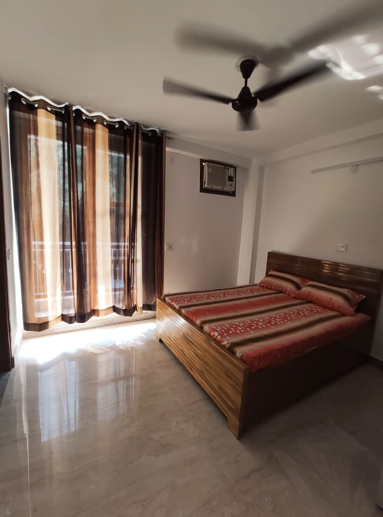 1 BHK Builder Floor For Rent in H Block 