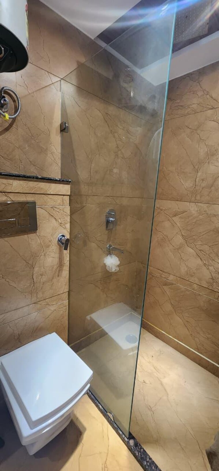 Bathroom, suncity-platinum-towers 4 Bedroom 4175 Sq.Ft. Apartment In Sector 28 Gurgaon 9467115