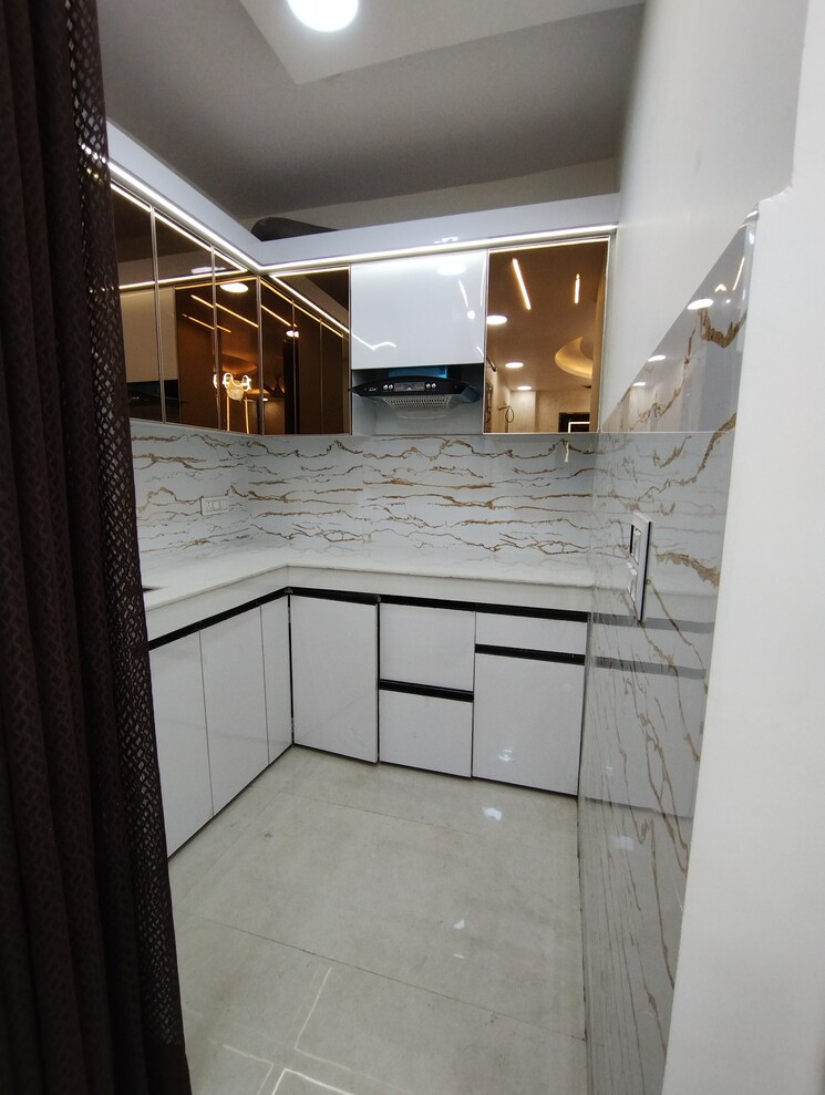 Kitchen, uttam nagar west 2 Bedroom 550 Sq.Ft. Builder Floor In Uttam Nagar West Delhi 9467127