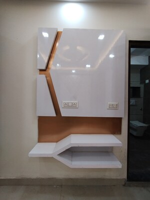 Furnished Amenities in 2 BHK Builder Floor at Uttam Nagar West – for Sale