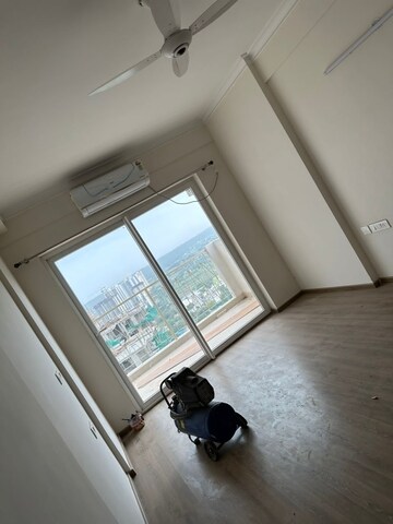 Furnished Amenities in 3.5 BHK Apartment at Pareena Micasa, Sector 68 – for Rent