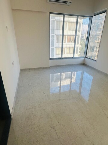 Room in 3 BHK Apartment at Shubham Trident, Chembur – for Rent