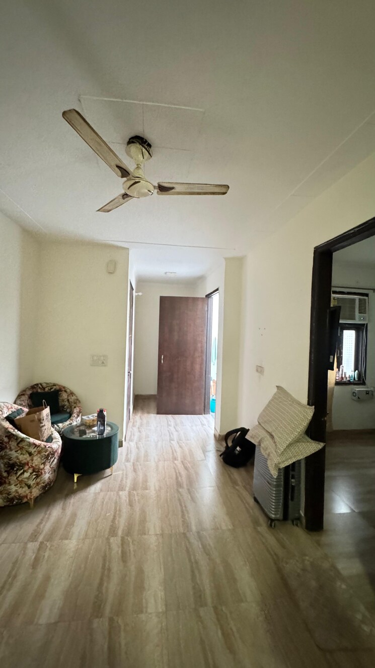 Living Room, chattarpur 2 Bedroom 880 Sq.Ft. Builder Floor In Chattarpur Delhi 9467147