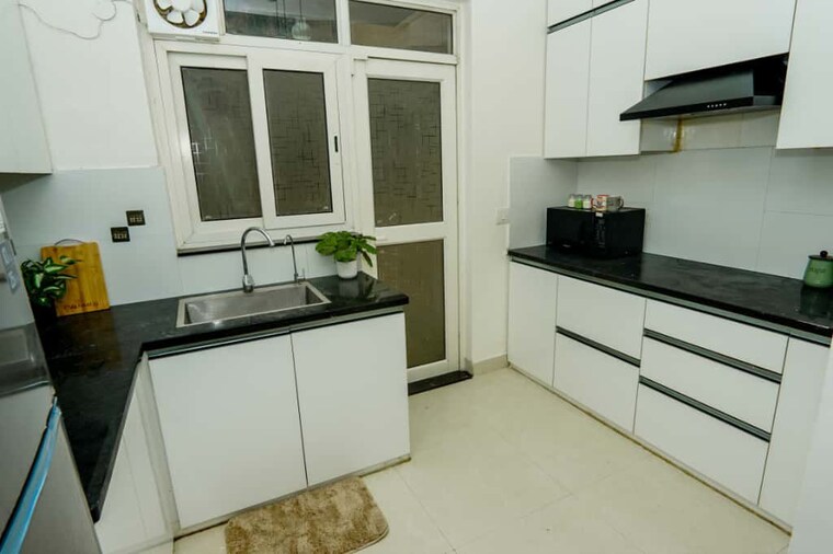 Kitchen, emaar-serenity-hills 3 Bedroom 2200 Sq.Ft. Apartment In Sector 86 Gurgaon 9467146