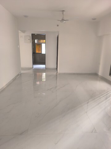 Room in 2 BHK Apartment at Vishwa Bhuvan, Chembur – for Rent