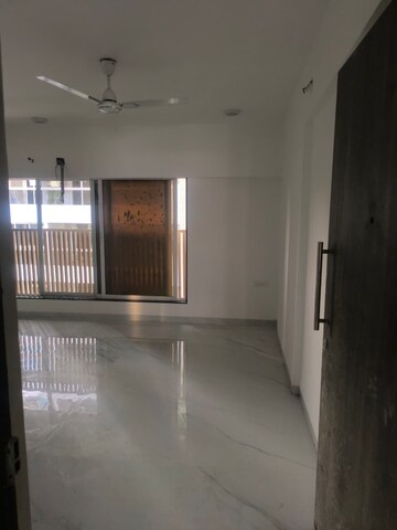 Room in 2 BHK Apartment at Vishwa Bhuvan, Chembur – for Rent