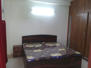 Bedroom in 2 BHK Builder Floor at Sector 40 – for Rent