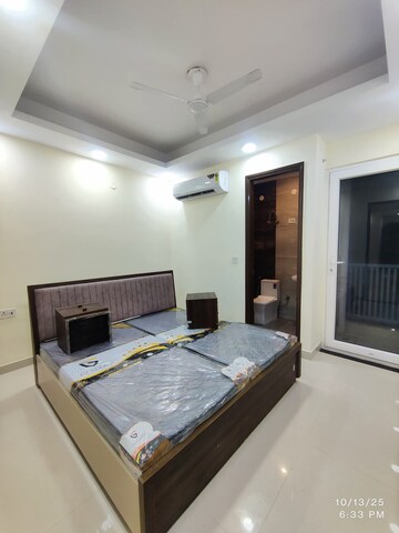 Bedroom in 2 BHK Builder Floor at Sector 31 – for Rent