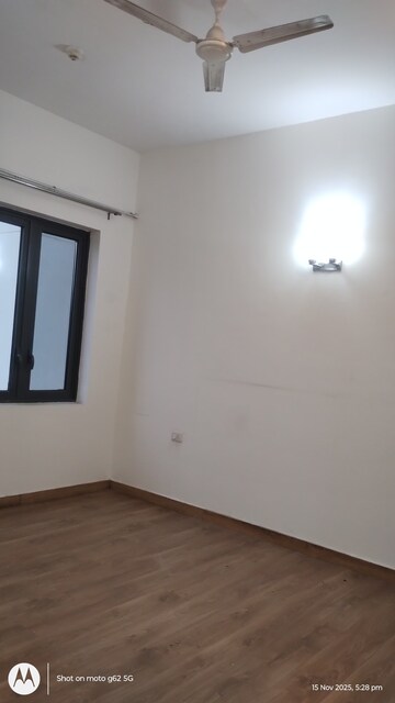 Room in 4 BHK Apartment at Ireo The Grand Arch, Sector 58 – for Rent