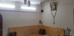Furnished Amenities in 1 BHK Apartment at Karltopon Apartment, Santacruz East – for Sale