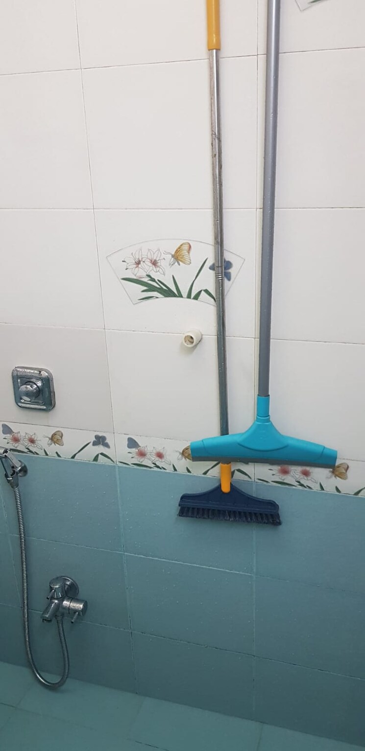 Bathroom, karltopon-apartment 1 Bedroom 600 Sq.Ft. Apartment In Santacruz East Mumbai 9467180