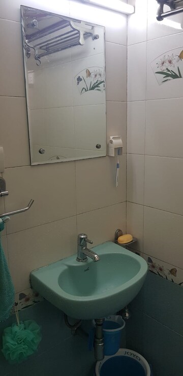 Bathroom in 1 BHK Apartment at Karltopon Apartment, Santacruz East – for Sale