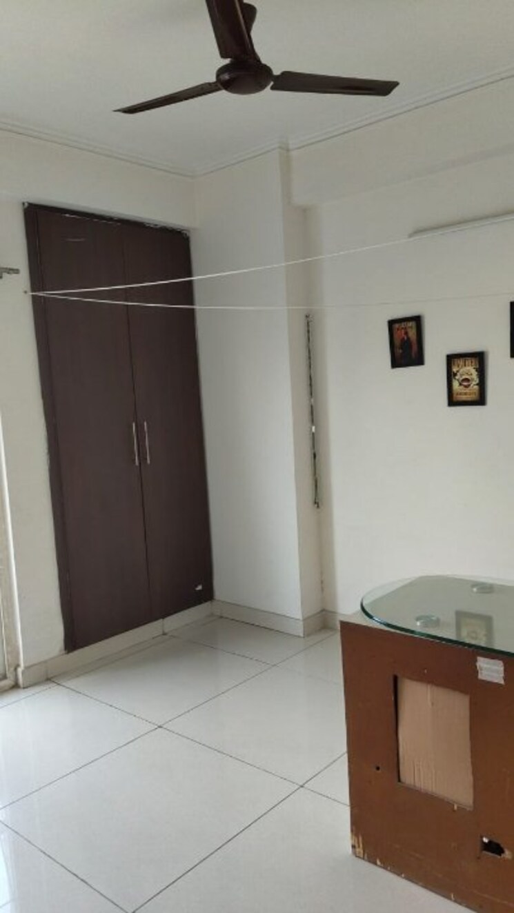 Room, la-residentia 3 Bedroom 1170 Sq.Ft. Apartment In Tech Zone 4 Greater Noida Greater Noida 9467182