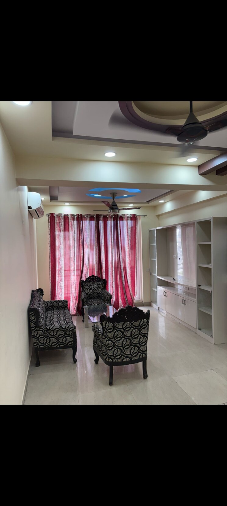 Living Room, great-value-sharanam 2.5 Bedroom 1295 Sq.Ft. Apartment In Sector 107 Noida 9467213