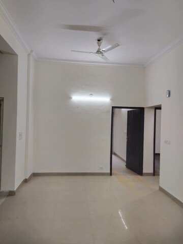 Furnished Amenities in 3 BHK Apartment at Assotech Windsor Court, Sector 78 – for Rent