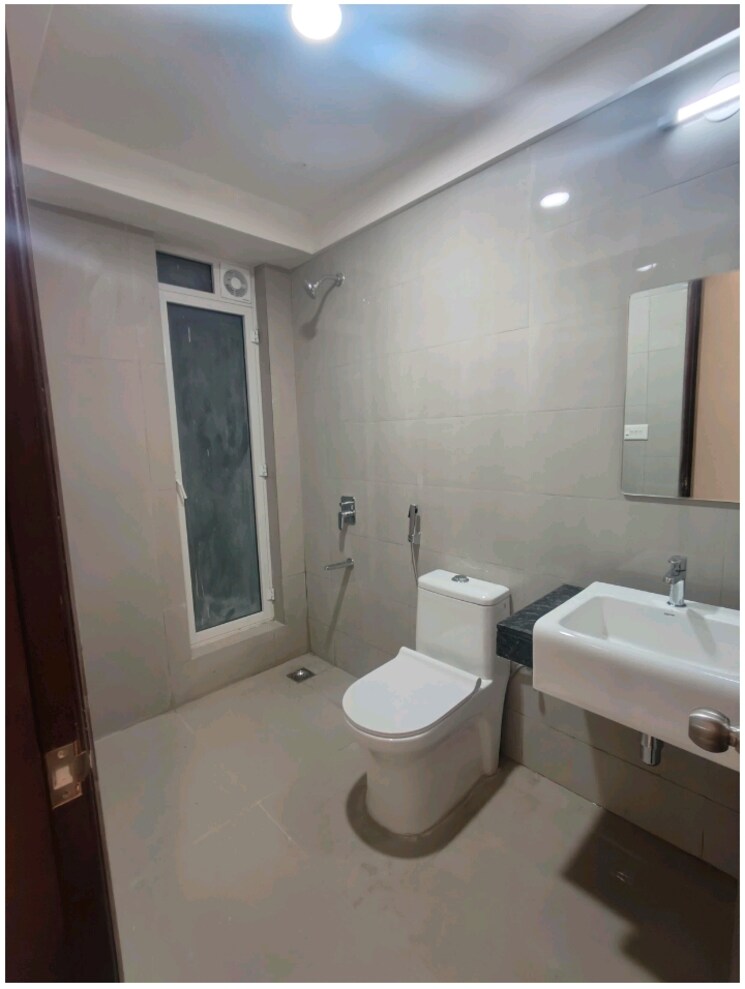 Bathroom, indiabulls-one-indiabulls 2 Bedroom 806 Sq.Ft. Apartment In Pokhran Road No Two Thane 9467271