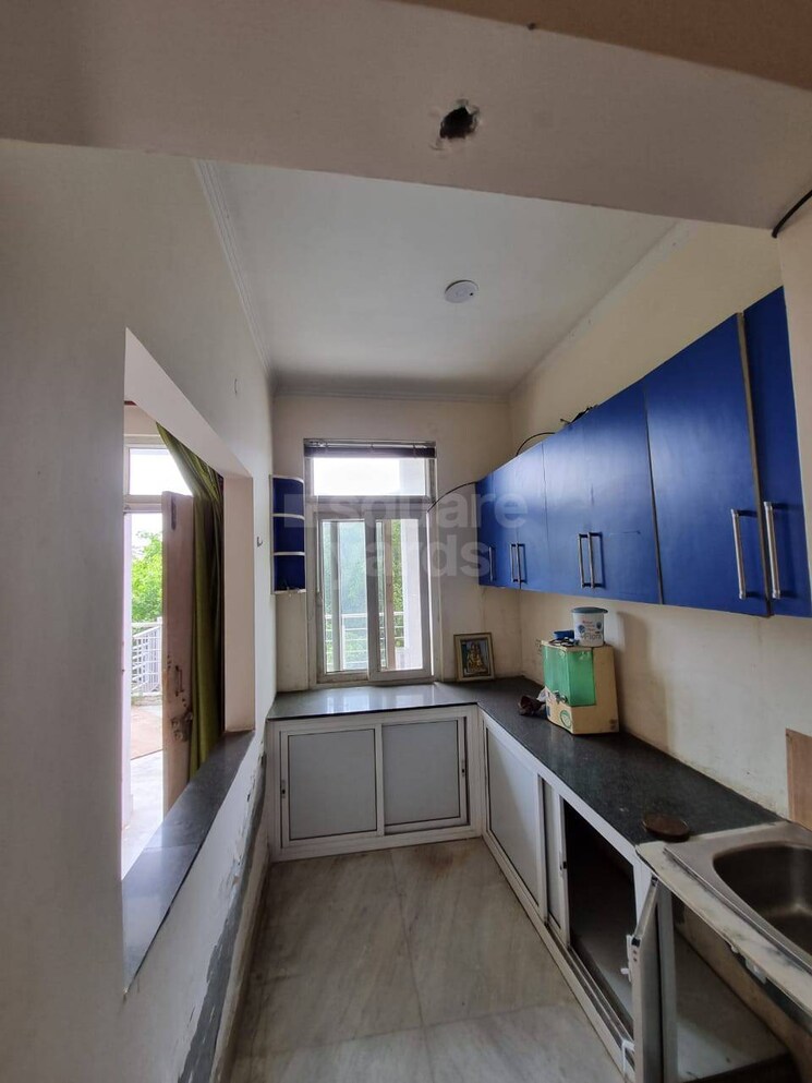 Kitchen, sector 47 2 Bedroom 2100 Sq.Ft. Builder Floor In Sector 47 Noida 9467277