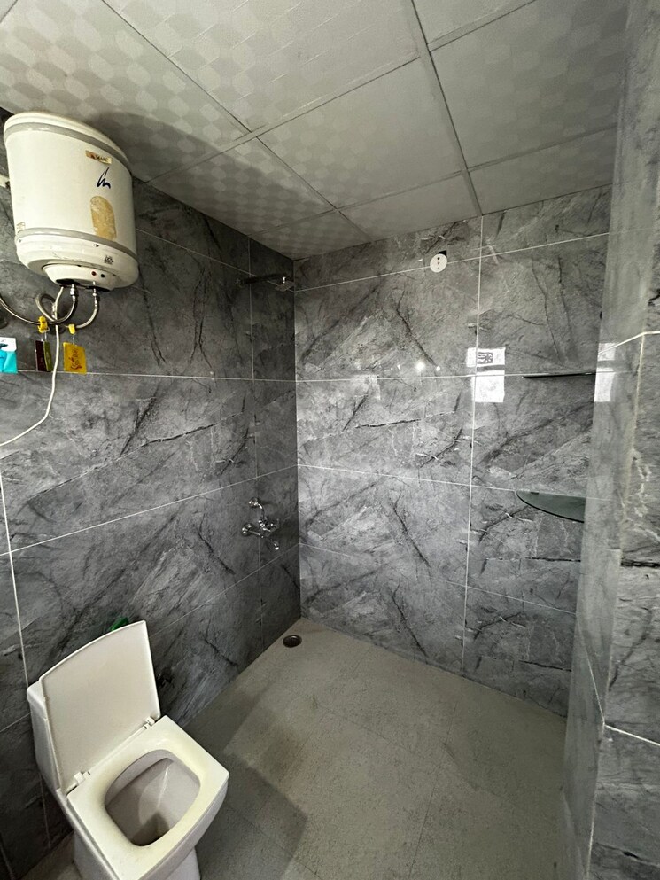 Bathroom, sector 45 1 Bedroom 755 Sq.Ft. Builder Floor In Sector 45 Gurgaon 9467305