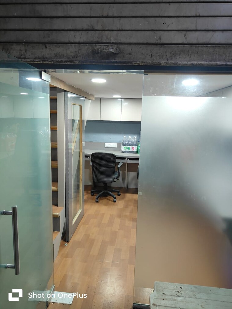  Parking, vashi sector 30a Commercial Office Space 250 Sq.Ft. In Vashi Sector 30a Navi Mumbai 9467315