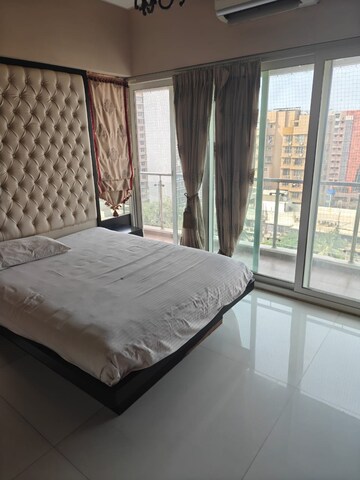 Bedroom in 3 BHK Apartment at Ariisto Sapphire, Santacruz West – for Rent