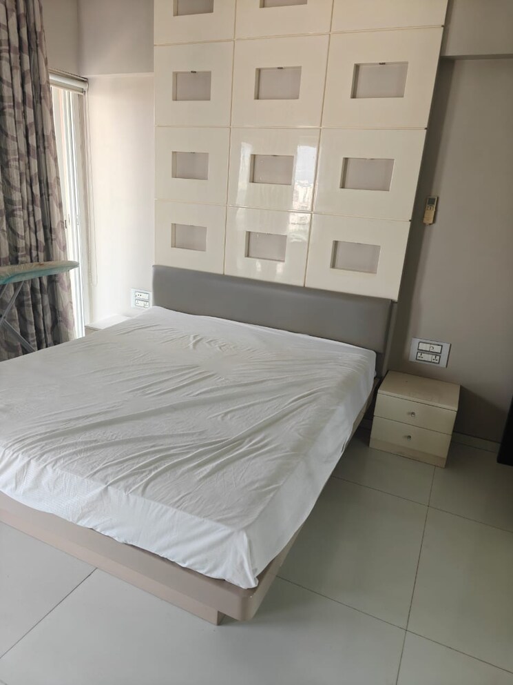 Bathroom, ariisto-sapphire 3 Bedroom 1250 Sq.Ft. Apartment In Santacruz West Mumbai 9467318