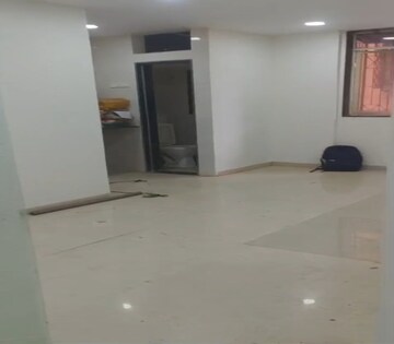 Room in  Office Space at Dadar West – for Rent