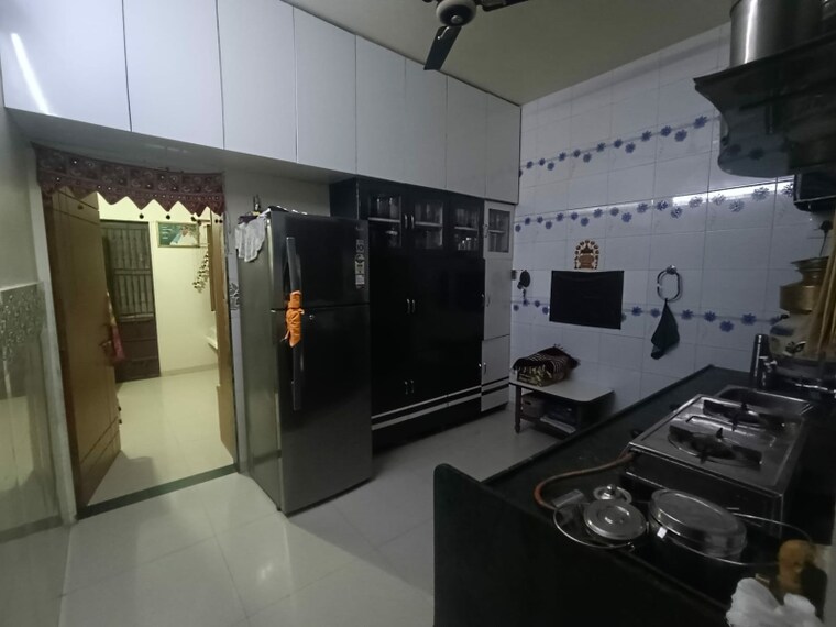 Kitchen, jagatpur 1.5 Bedroom 1200 Sq.Ft. Apartment In Jagatpur Ahmedabad 9467323