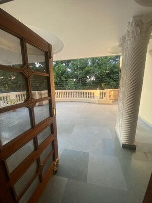 Balcony in 2 BHK Villa at Old Ambala Road – for Rent