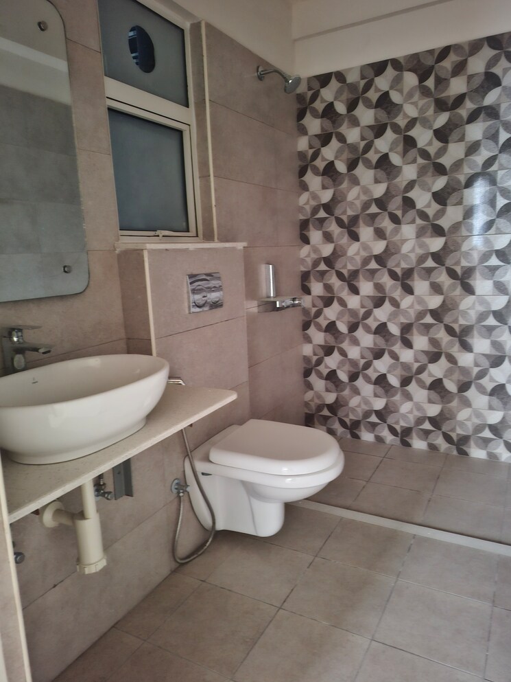 Bathroom, ashiana-anmol-phase-2 3 Bedroom 1527 Sq.Ft. Apartment In Sohna Sector 33 Gurgaon 9467366