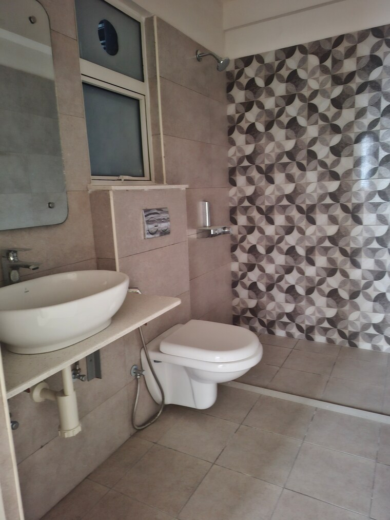 Bathroom, ashiana-anmol-phase-2 3 Bedroom 1527 Sq.Ft. Apartment In Sohna Sector 33 Gurgaon 9467366