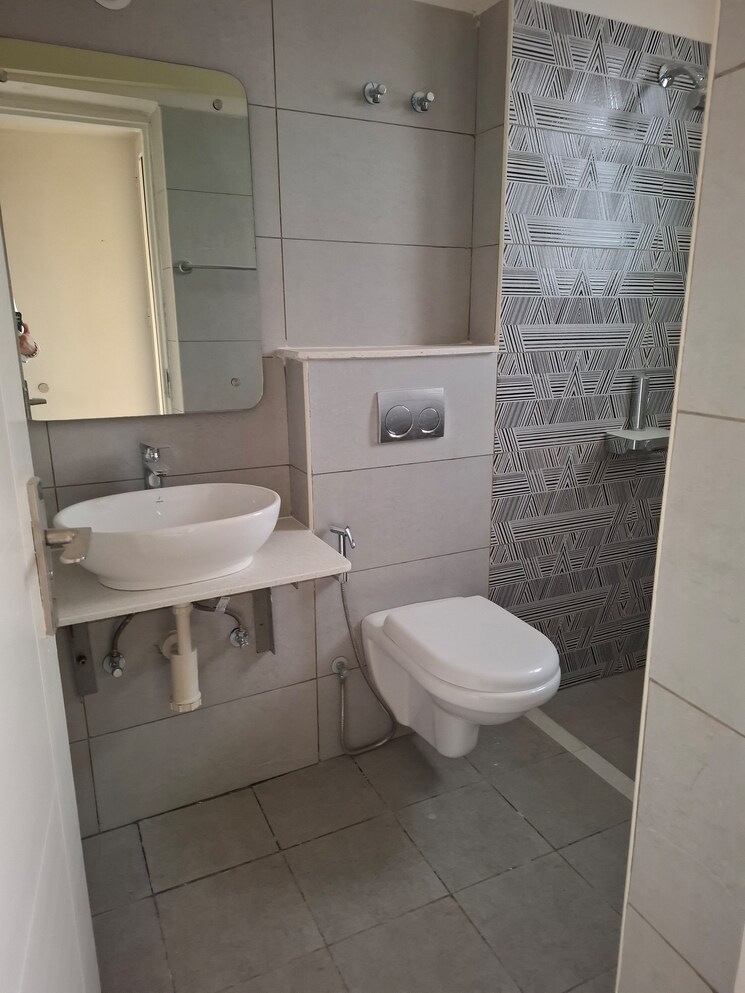 Bathroom, ashiana-anmol-phase-2 3 Bedroom 1527 Sq.Ft. Apartment In Sohna Sector 33 Gurgaon 9467366