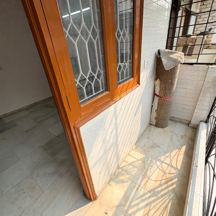 Balcony, khirki extension 1 Bedroom 45 Sq.Yd. Builder Floor In Khirki Extension Delhi 9467376