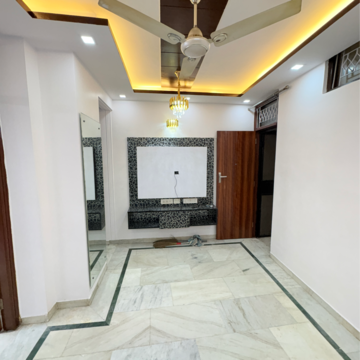Bedroom in 1 BHK Builder Floor at Khirki Extension – for Sale