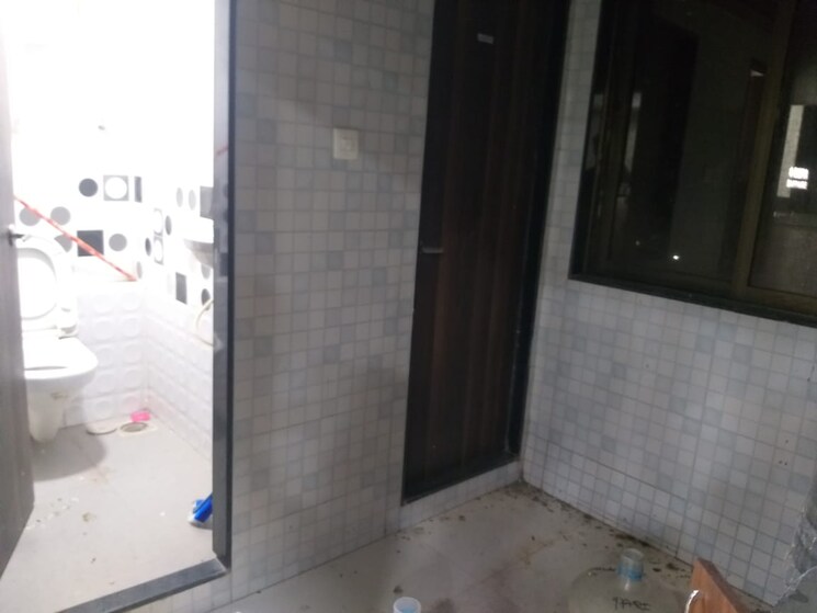 Bathroom, gajra-g-square-business-park Commercial Office Space 1530 Sq.Ft. In Vashi Sector 30a Navi Mumbai 9467396