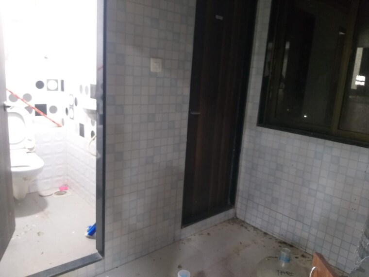 Bathroom, gajra-g-square-business-park Commercial Office Space 1530 Sq.Ft. In Vashi Sector 30a Navi Mumbai 9467396