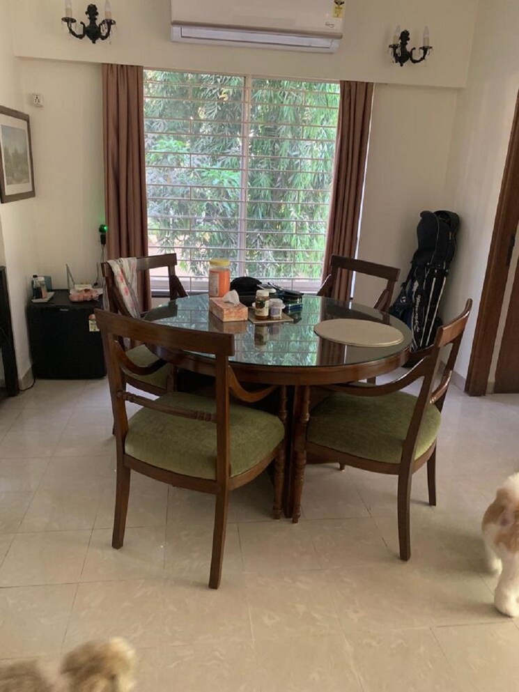 Room, bandra west 3 Bedroom 1100 Sq.Ft. Apartment In Bandra West Mumbai 9467422