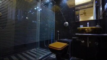 Bathroom in 4 BHK Penthouse at Hindu Colony – for Sale